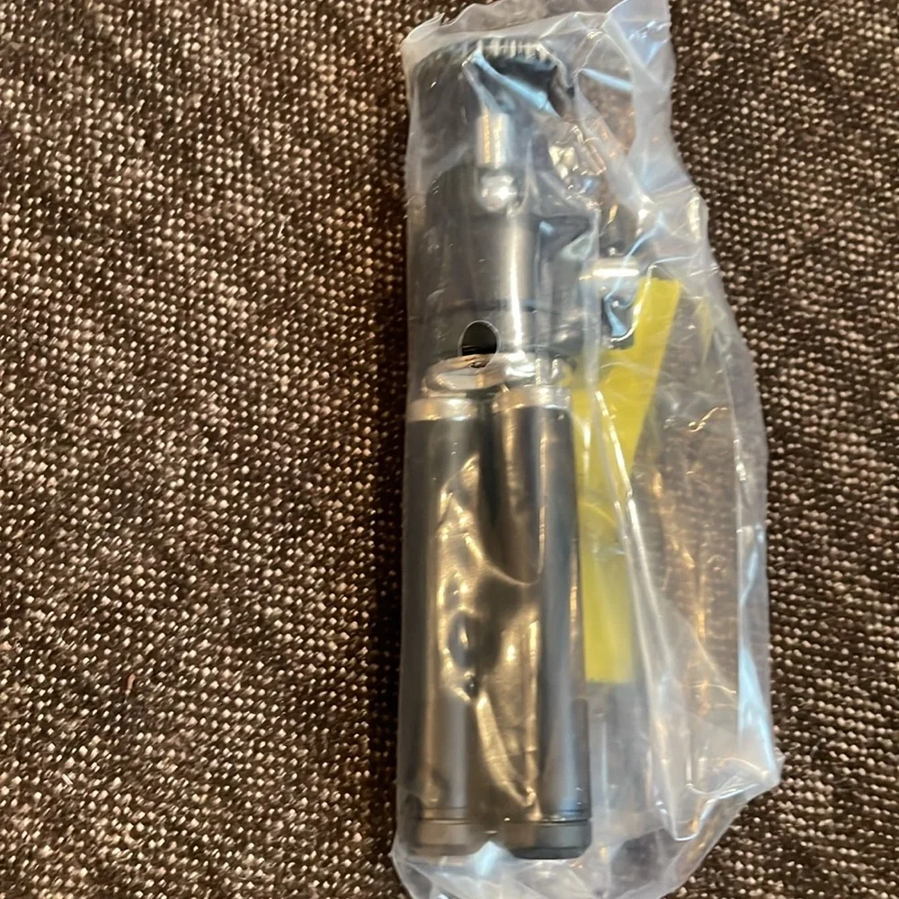 NIB Olympus Mini Tripod